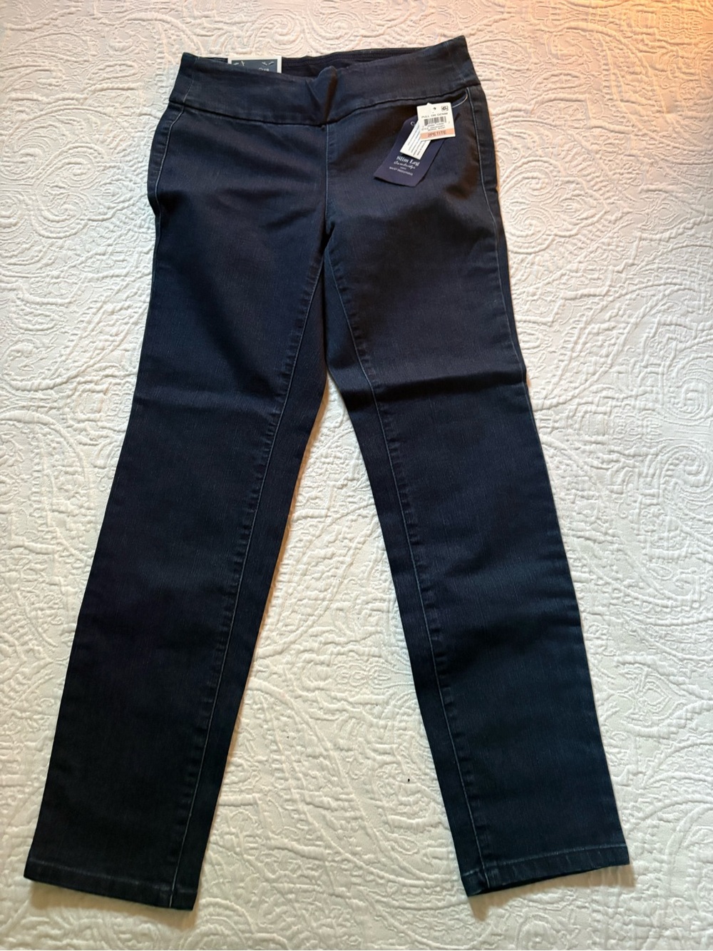 NEW Women’s Stretch Straight-Leg Jeans